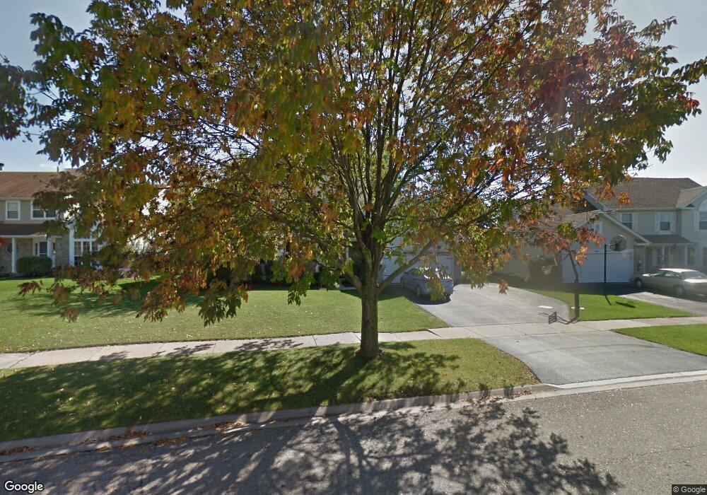 634 Briarwood Ln, Oswego, IL 60543 - photo 1