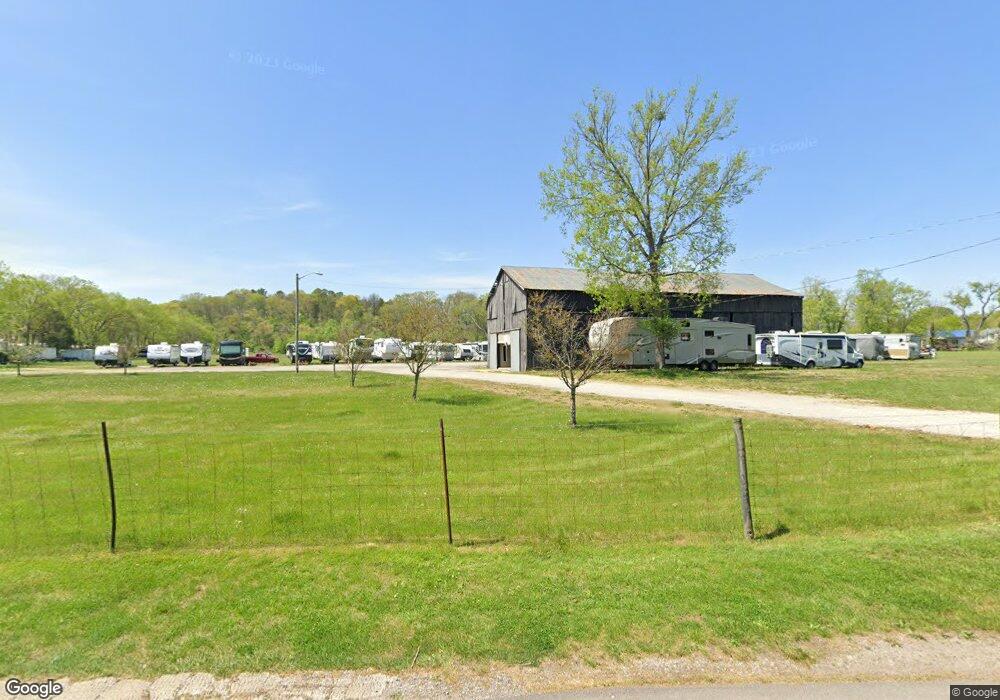 164 N Scruggs Ln, Frankfort, KY 40601 - photo 1