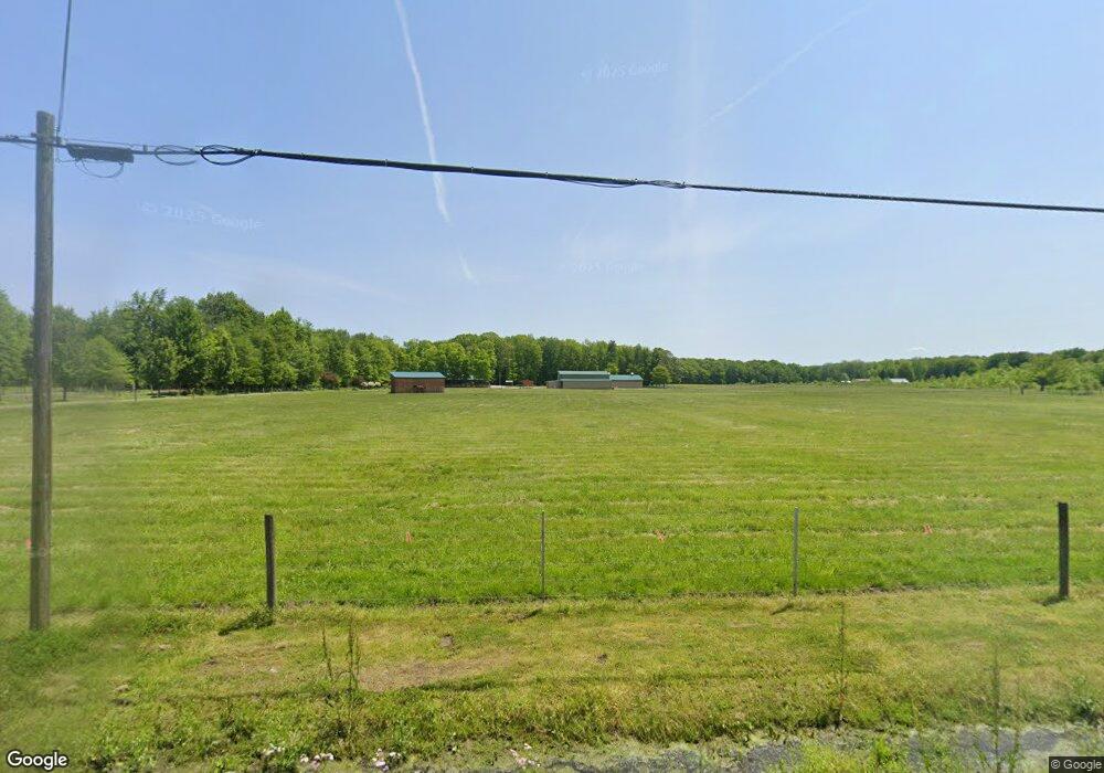 4294 Middle Rd, Conneaut, OH 44030 - photo 1