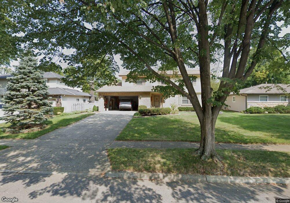 1830 Dorsetshire Rd, Columbus, OH 43229 - photo 1