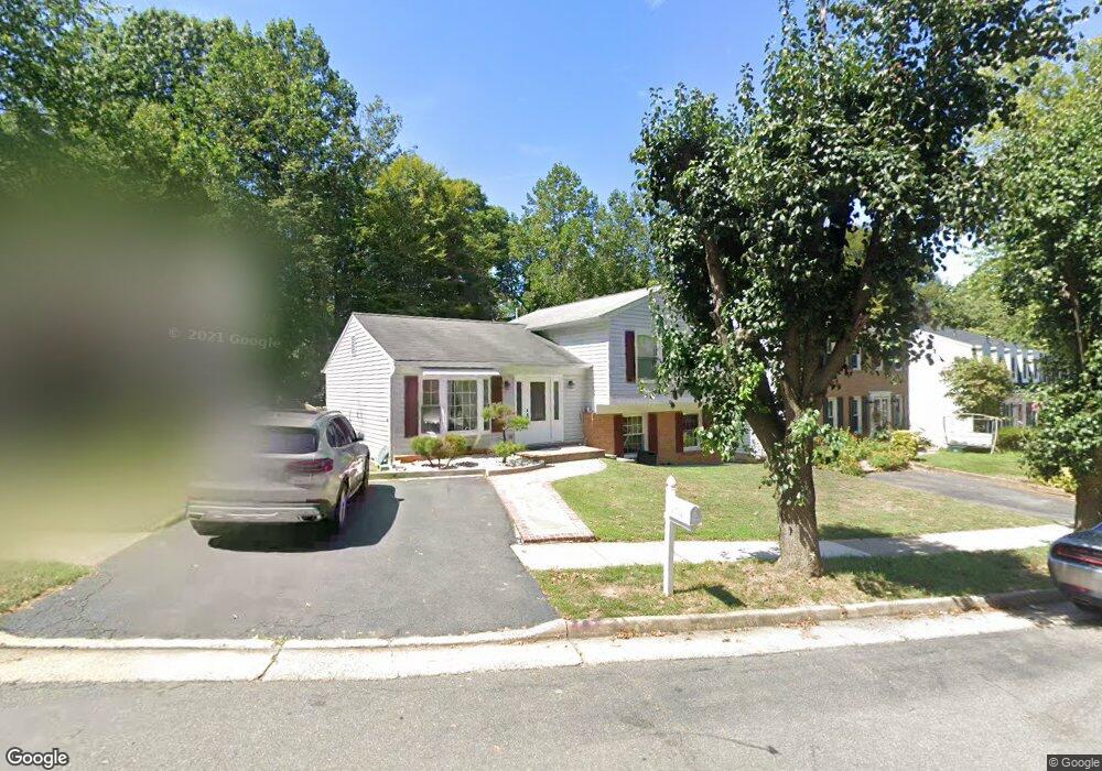 7712 Newington Forest Ave, Springfield, VA 22153 - photo 1