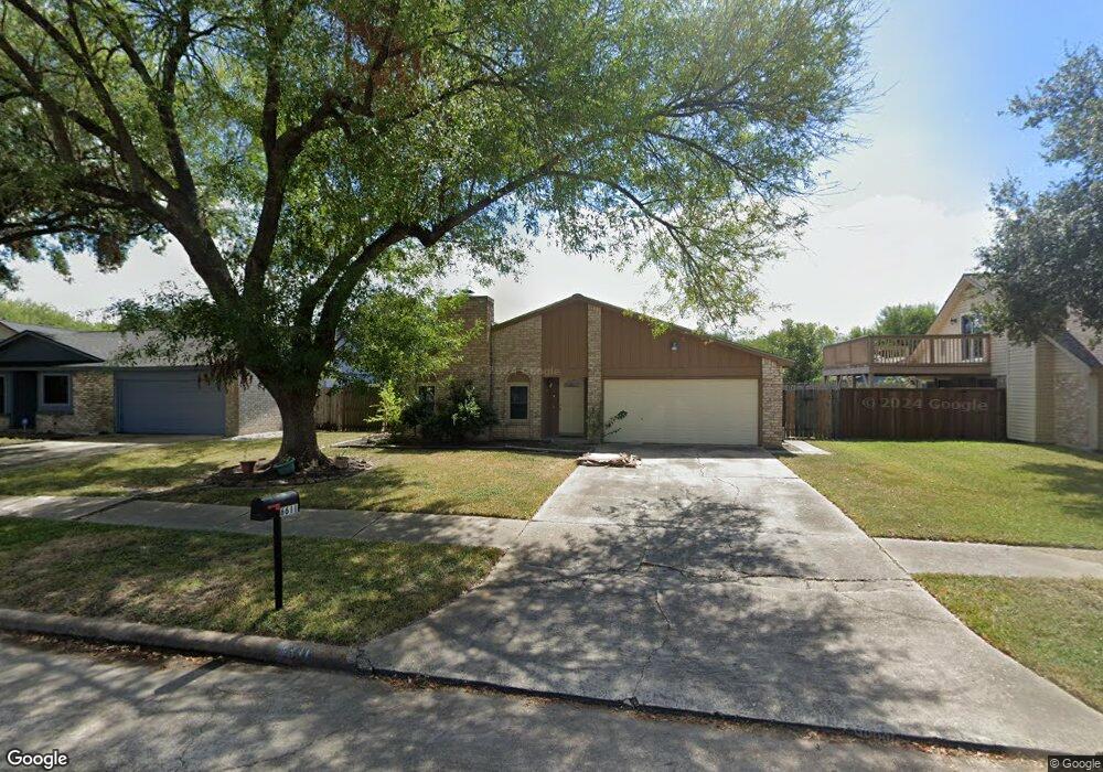 6611 Winding Trace Dr, Houston, TX 77086 - photo 1