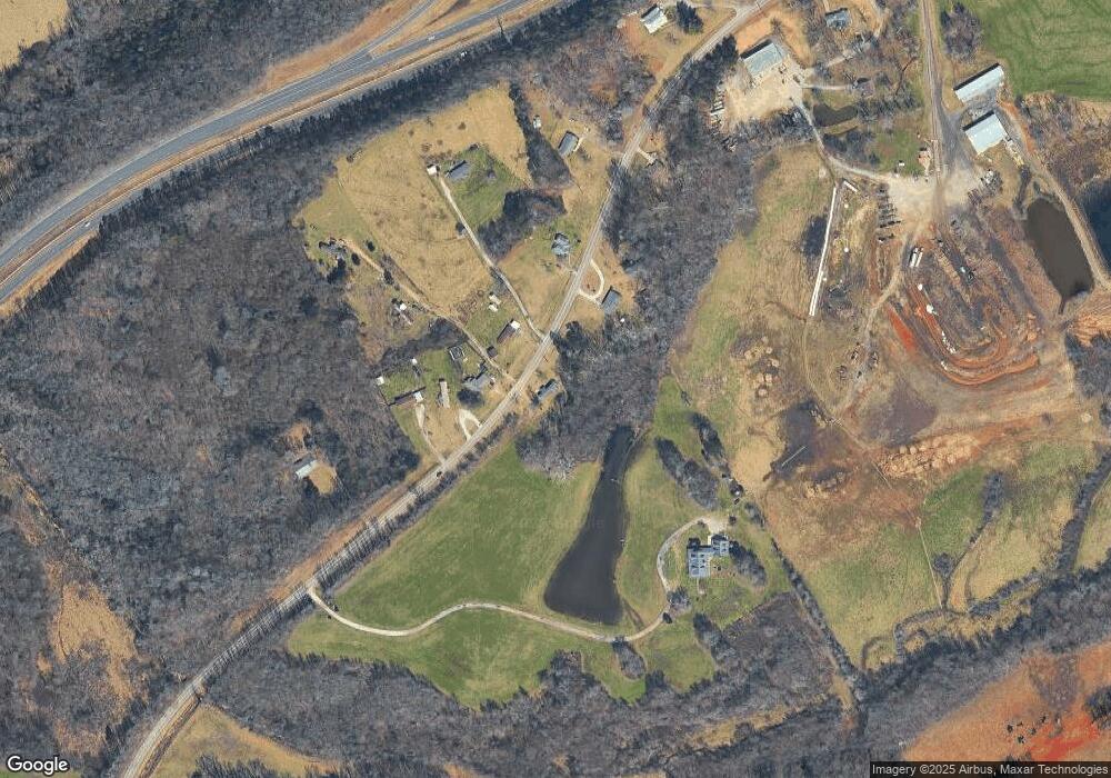 7002 Camp Creek Rd, Mount Airy, GA 30563 - photo 1