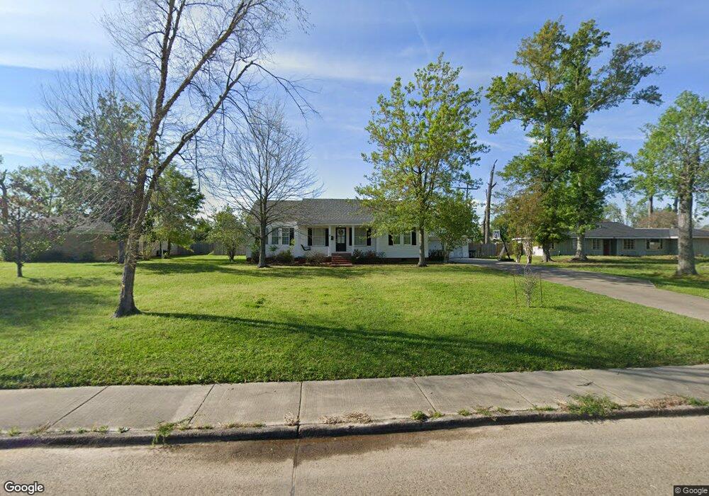 621 W Lagrange St, Lake Charles, LA 70605 - photo 1