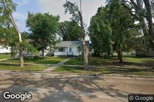 604 E Michigan Ave, George, IA 51237
