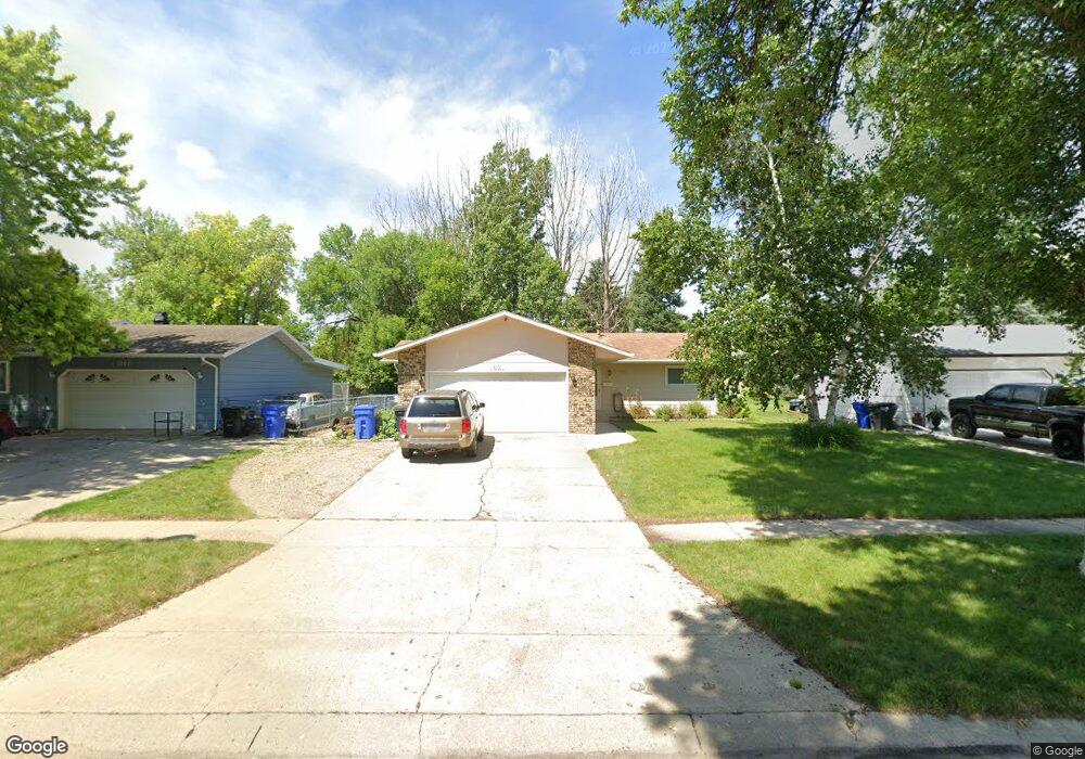 1821 18th St S, Fargo, ND 58103 - photo 1