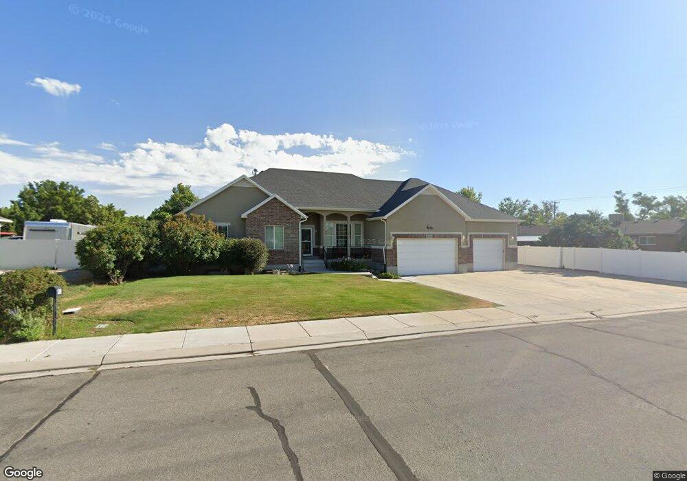 3634 Thunder Rd, Riverton, UT 84065 - photo 1