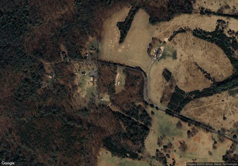 585 Point Rd, Bentonville, VA 22610 - photo 1