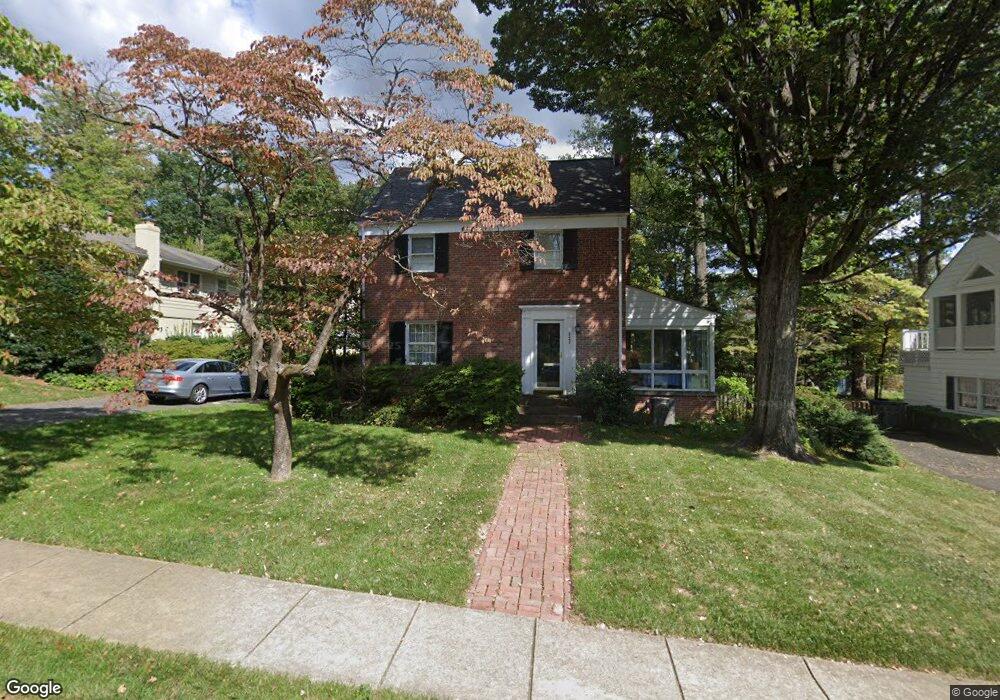 2343 N Oak St, Falls Church, VA 22046 - photo 1