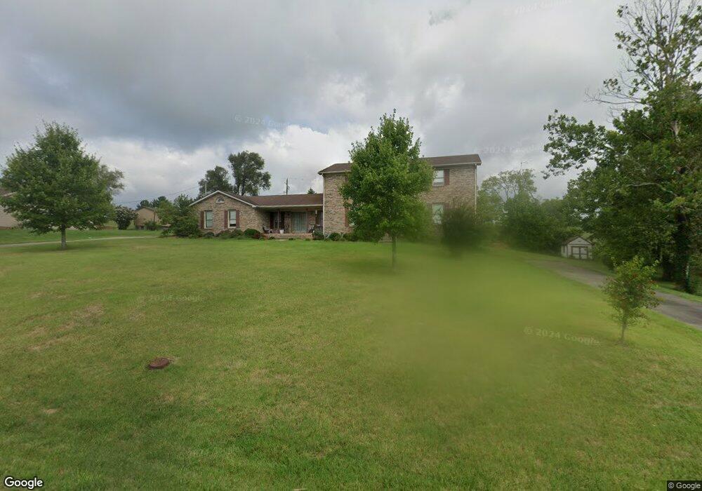 1053 Briarwood Dr, Lawrenceburg, KY 40342 - photo 1