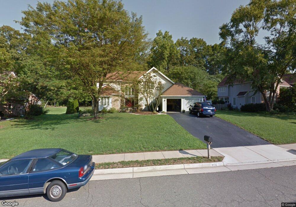 8932 Cross Chase Cir, Lorton, VA 22079 - photo 1