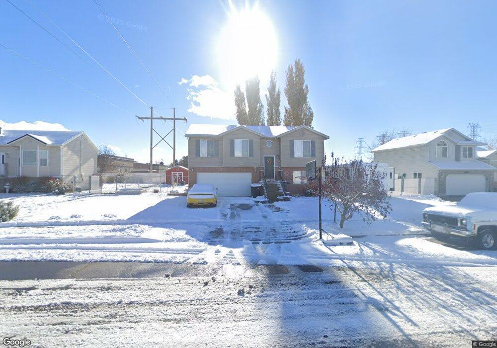 1581 W 1950 N, Clearfield, UT 84015 - photo 1
