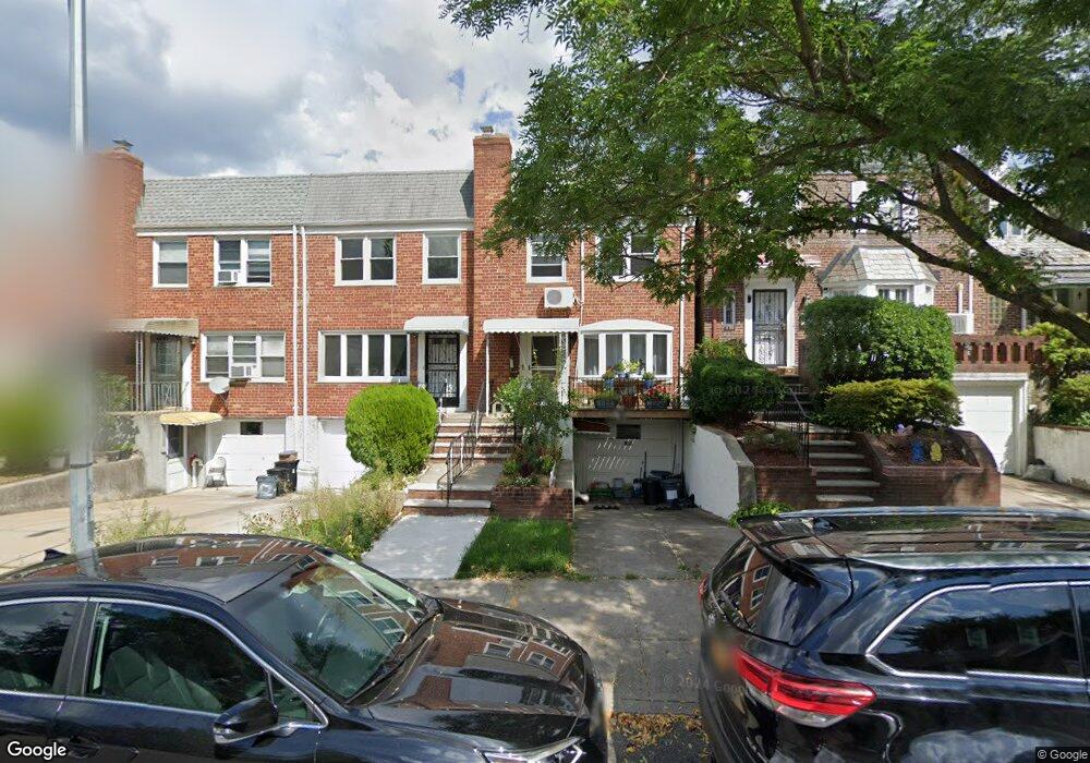 4209 Auburndale Ln, Flushing, NY 11358 - photo 1