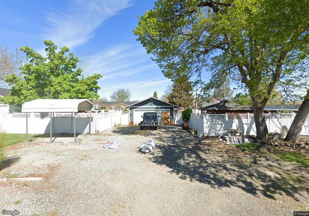 235 Laurel St, Central Point, OR 97502 - photo 1