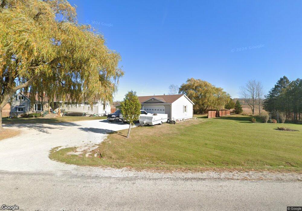 3627 Woodland Dr, Manitowoc, WI 54220 - photo 1