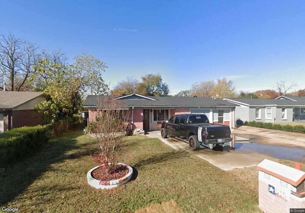 813 Russell Ln, Bedford, TX 76022 - photo 1