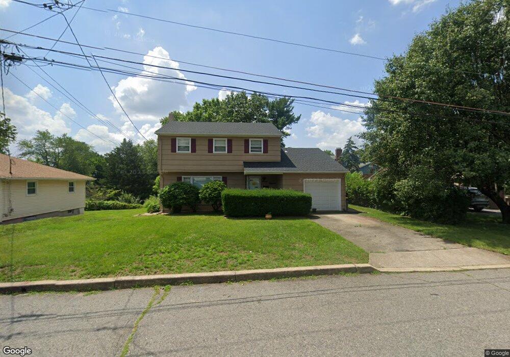 715 Brooklyn Ave, Raritan, NJ 08869 - photo 1