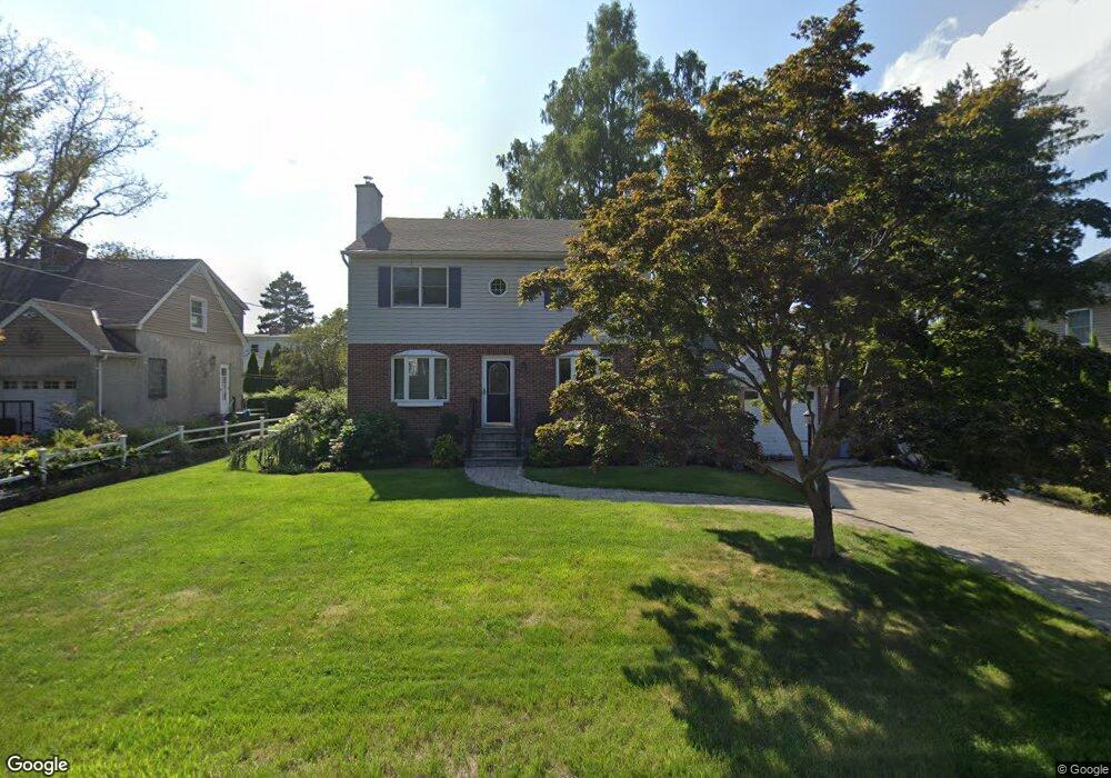 291 Manhattan Ave, Hawthorne, NY 10532 - photo 1