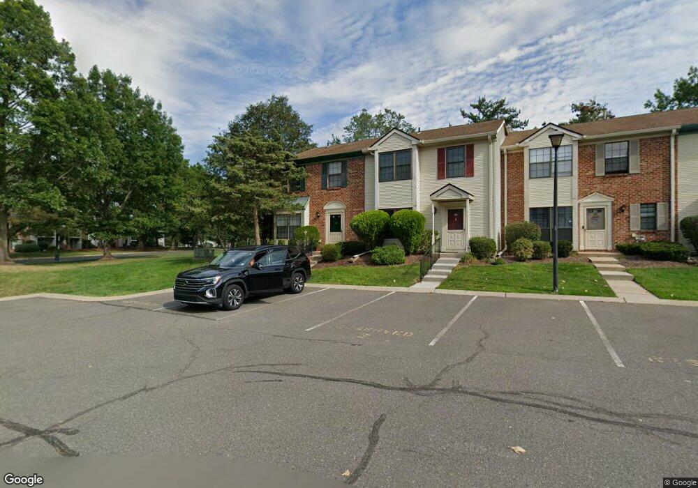 24 Lyon Ln unit 18A, Franklin Park, NJ 08823 - photo 1