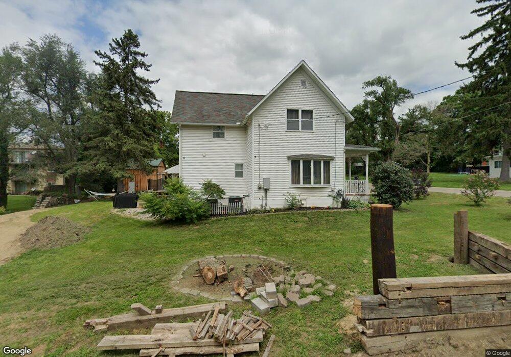 118 N Comstock St, Addison, MI 49220 - photo 1