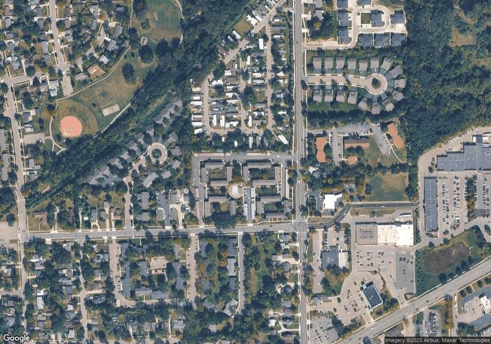 406 Hartman Ln, Saline, MI 48176 - photo 1