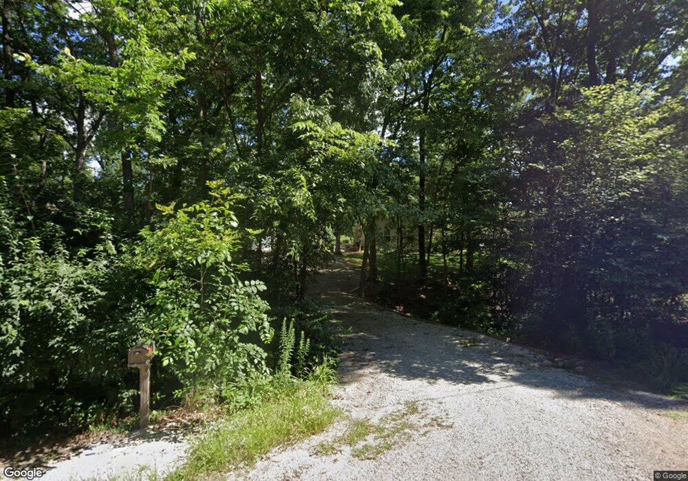 8808 E Chinquapin Ave, Effingham, IL 62401 - photo 1