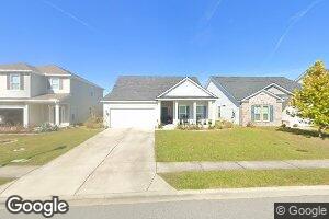 232 Lakepointe Dr, Savannah, GA 31407
