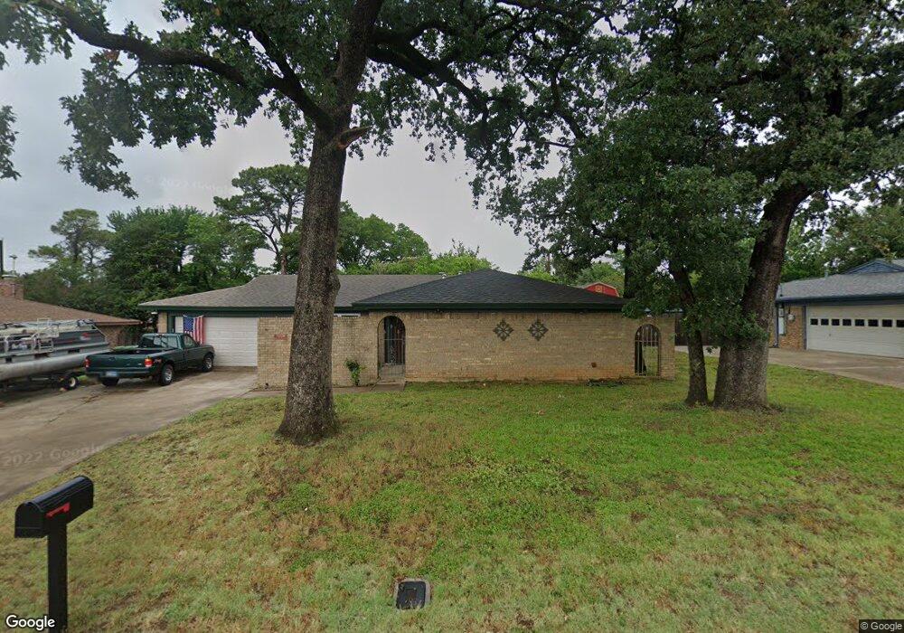 220 E Pleasantview Dr, Hurst, TX 76054 - photo 1