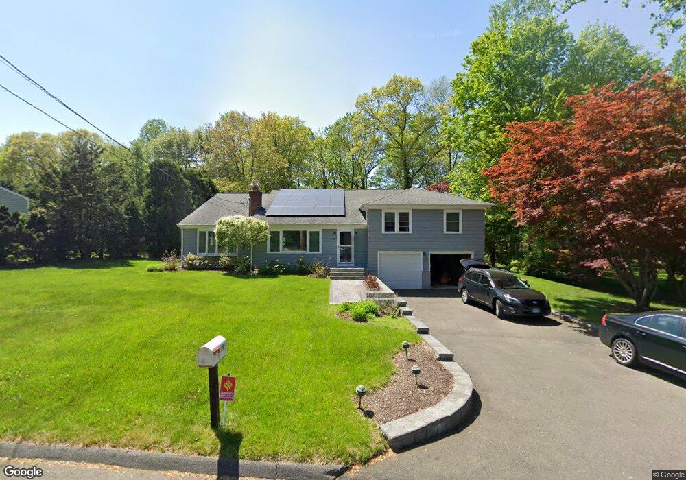 39 Natalie Rd, Trumbull, CT 06611 - photo 1