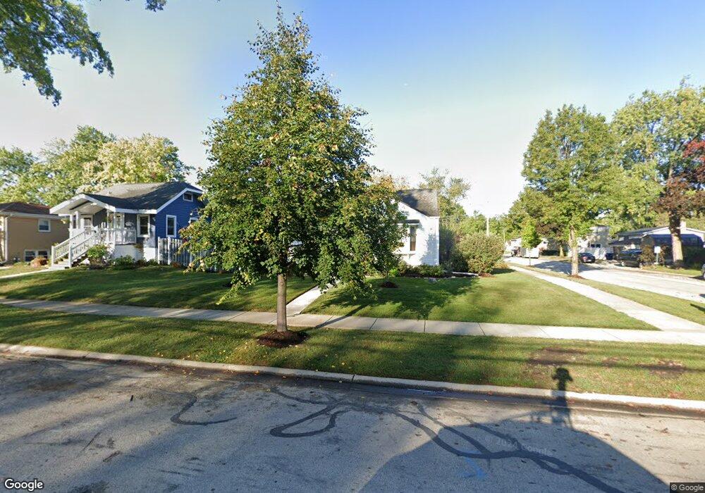 1808 Maple St, Des Plaines, IL 60018 - photo 1