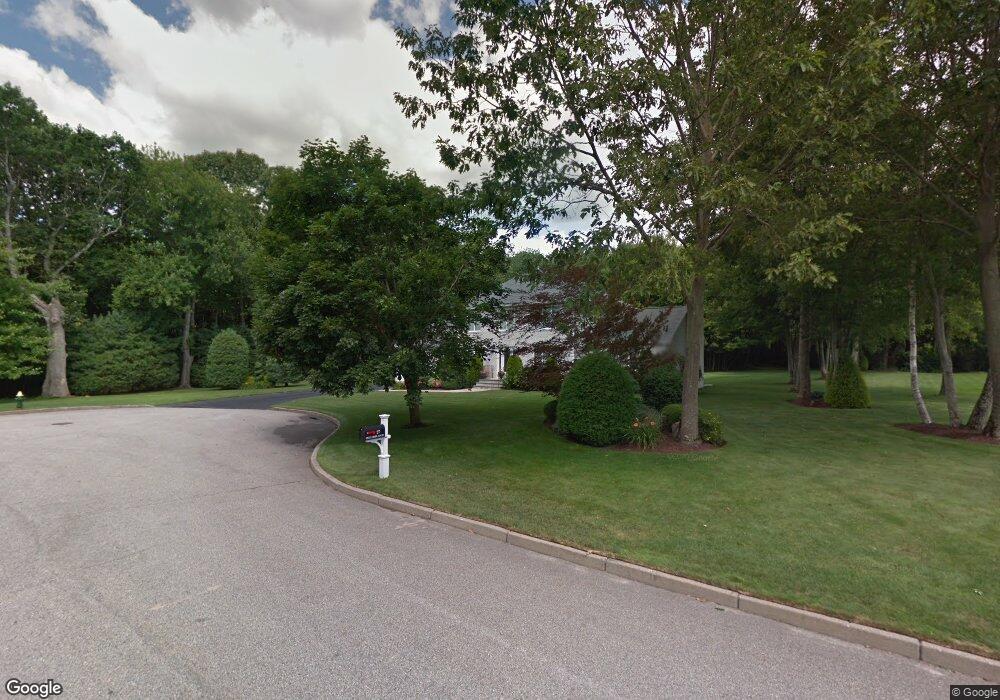 27 Split Creek Ct, Cranston, RI 02921 - photo 1