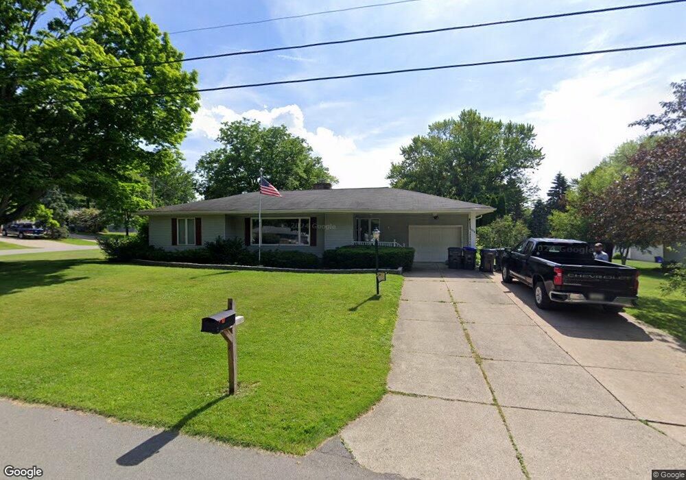3018 Homestead Dr, Erie, PA 16506 - photo 1
