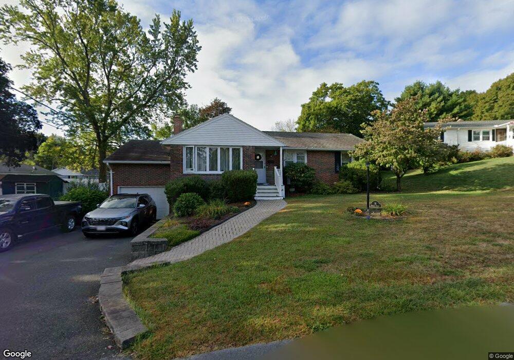 16 Donlee St, Holyoke, MA 01040 - photo 1