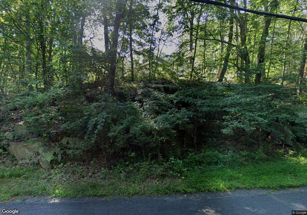 331 Thayer Pond Rd, Wilton, CT 06897 - photo 1