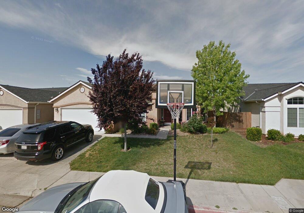 3063 N Shelly Ave, Fresno, CA 93727 - photo 1