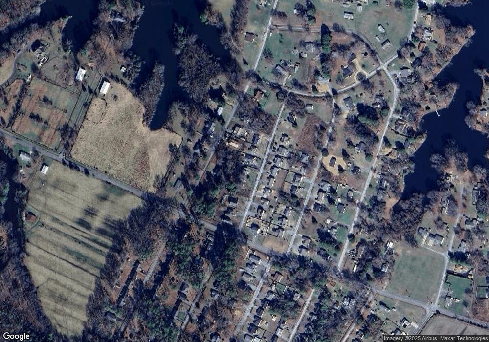 77 Randall Rd, Colonial Beach, VA 22443 - photo 1