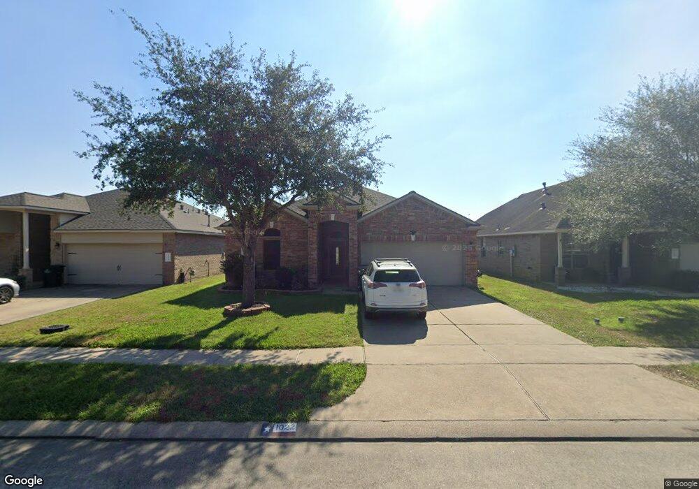 1022 Luke Dr, Alvin, TX 77511 - photo 1