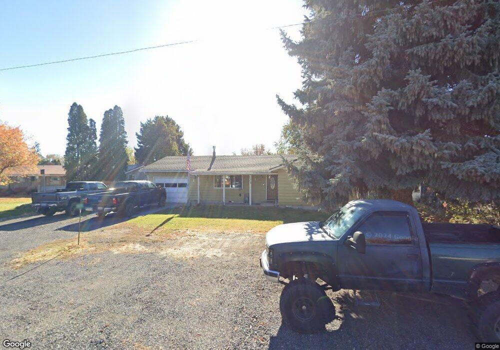 2430 SW Reindeer Ave, Redmond, OR 97756 - photo 1