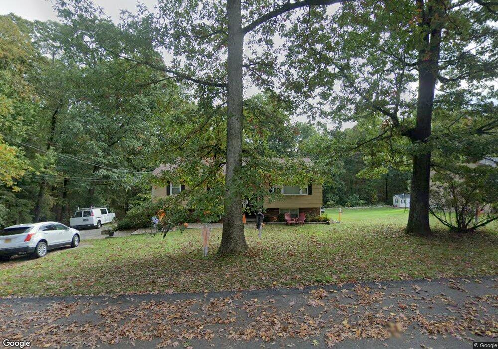 1530 Ivy Rd, Mohegan Lake, NY 10547 - photo 1