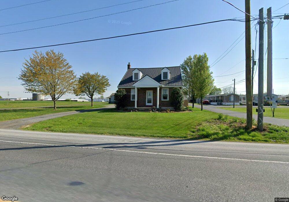 512 E Main St, Leola, PA 17540 - photo 1