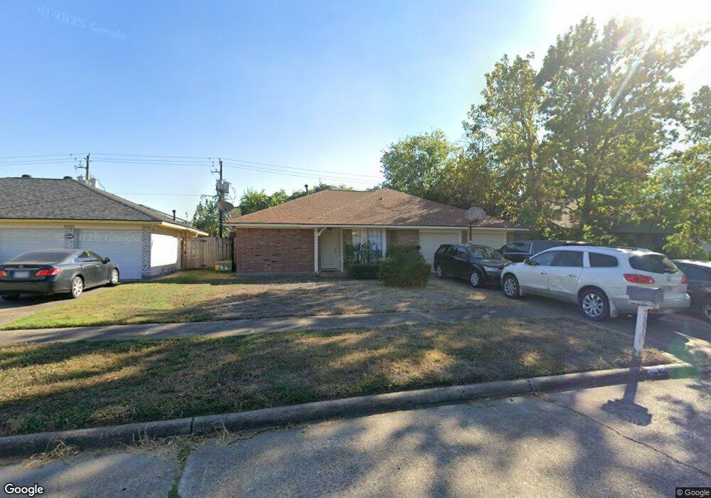 7331 Strawbridge Ln, Houston, TX 77040 - photo 1