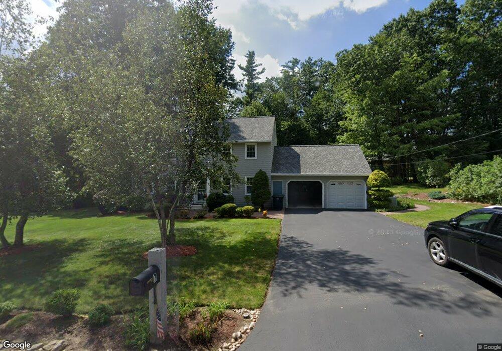 7 Coleridge Rd, Nashua, NH 03062 - photo 1