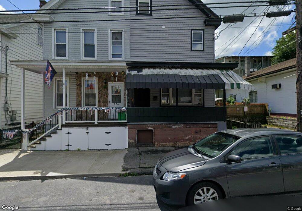 222 E Patterson St, Lansford, PA 18232 - photo 1