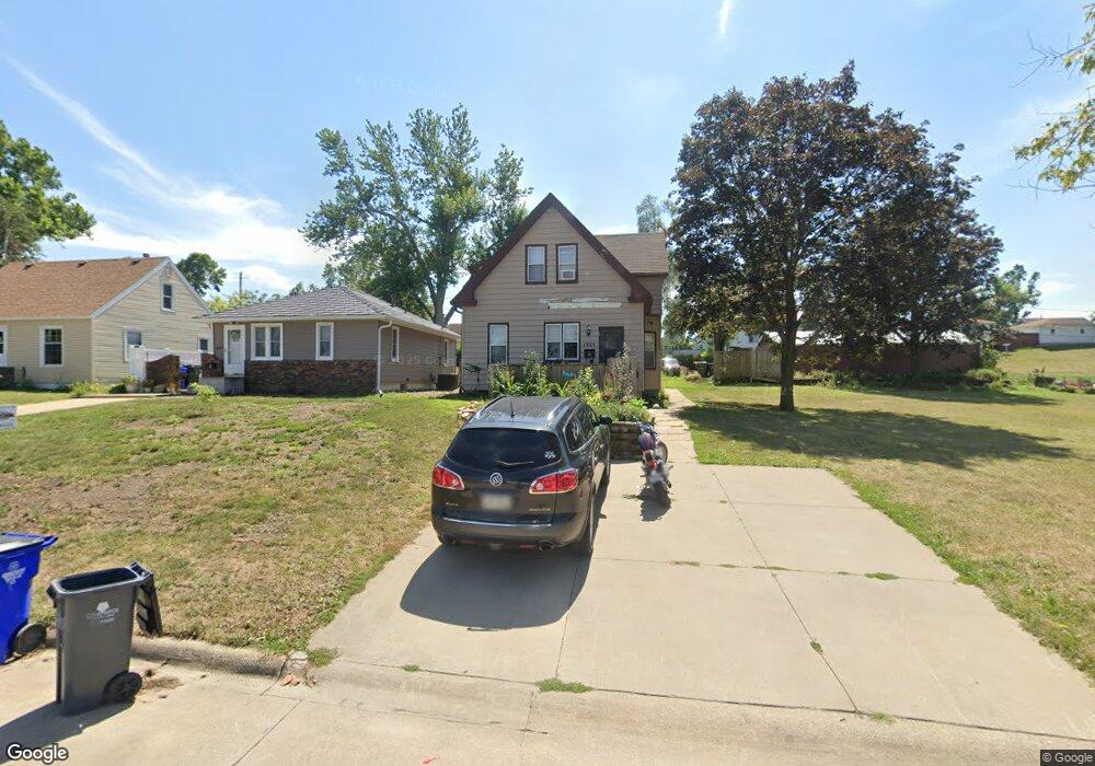 1325 18th Ave SW, Cedar Rapids, IA 52404 - photo 1
