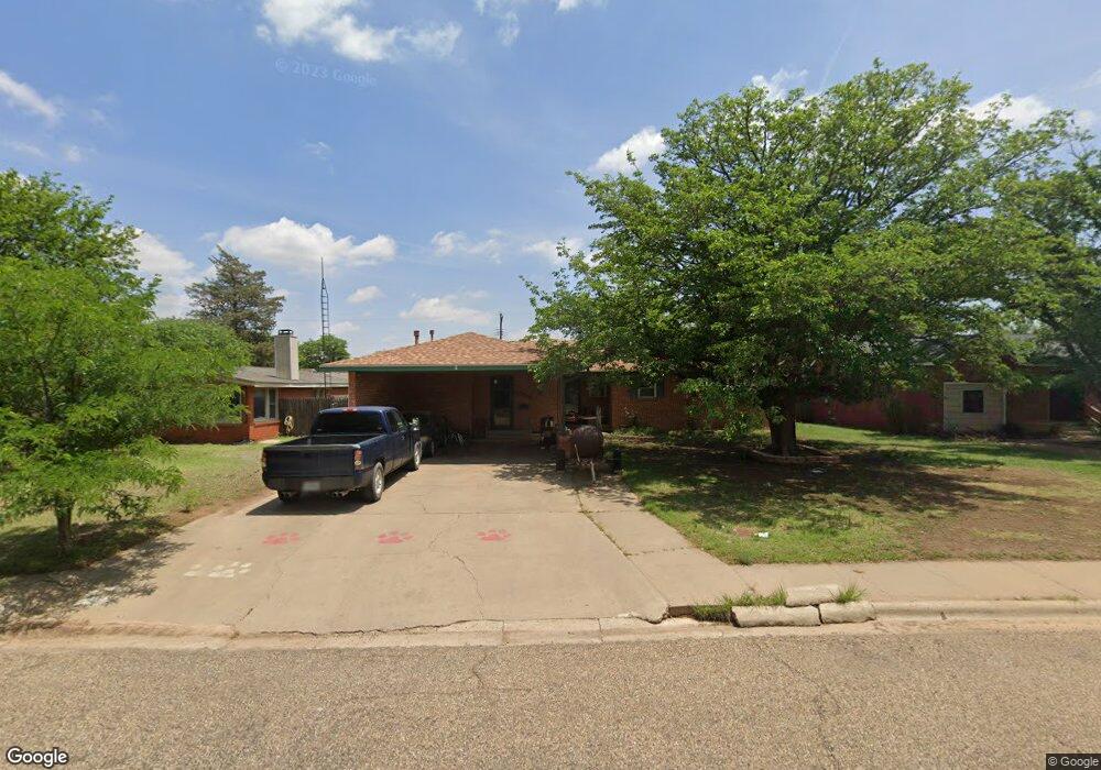 1308 Vernon St, Plainview, TX 79072 - photo 1