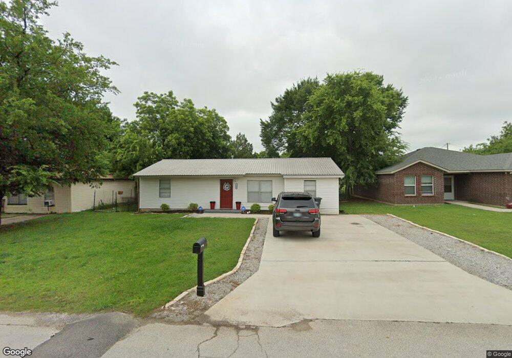 1404 12th Ave NE, Ardmore, OK 73401 - photo 1