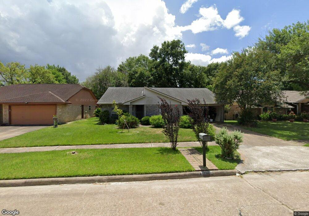 3611 Mckinley Ln, Houston, TX 77088 - photo 1