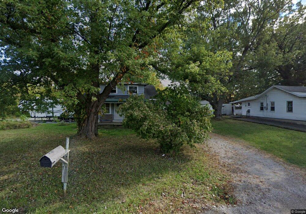 559 Pasadena Ave, Sheffield Lake, OH 44054 - photo 1