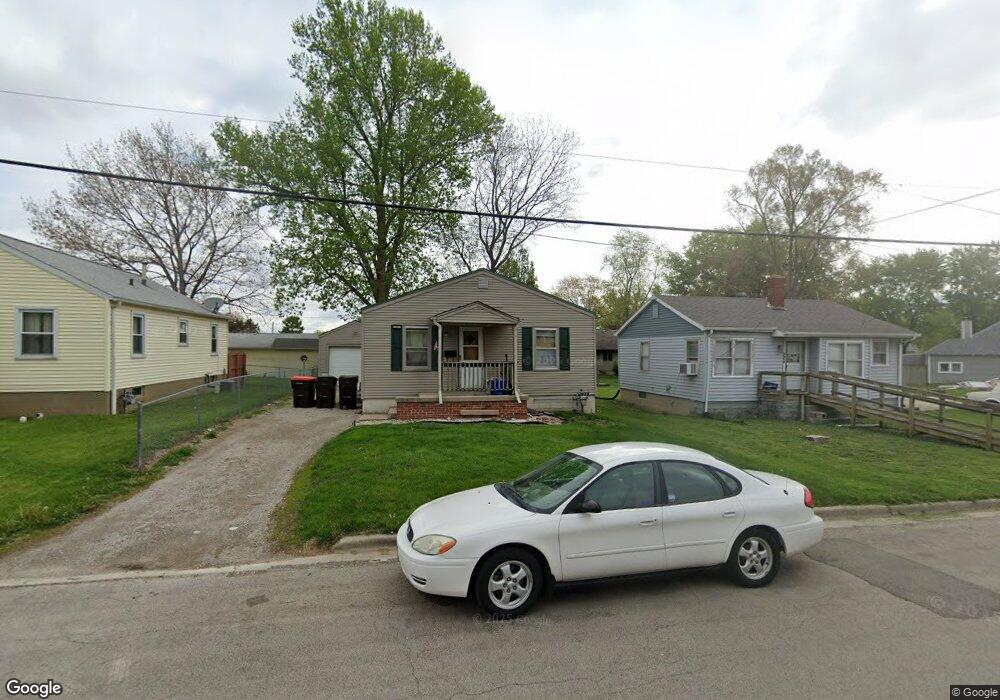 1404 Delavan St, Lincoln, IL 62656 - photo 1