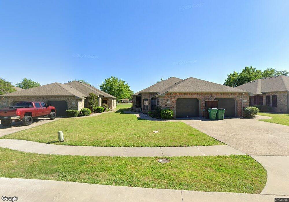 1614 Diamond Cir, Gainesville, TX 76240 - photo 1